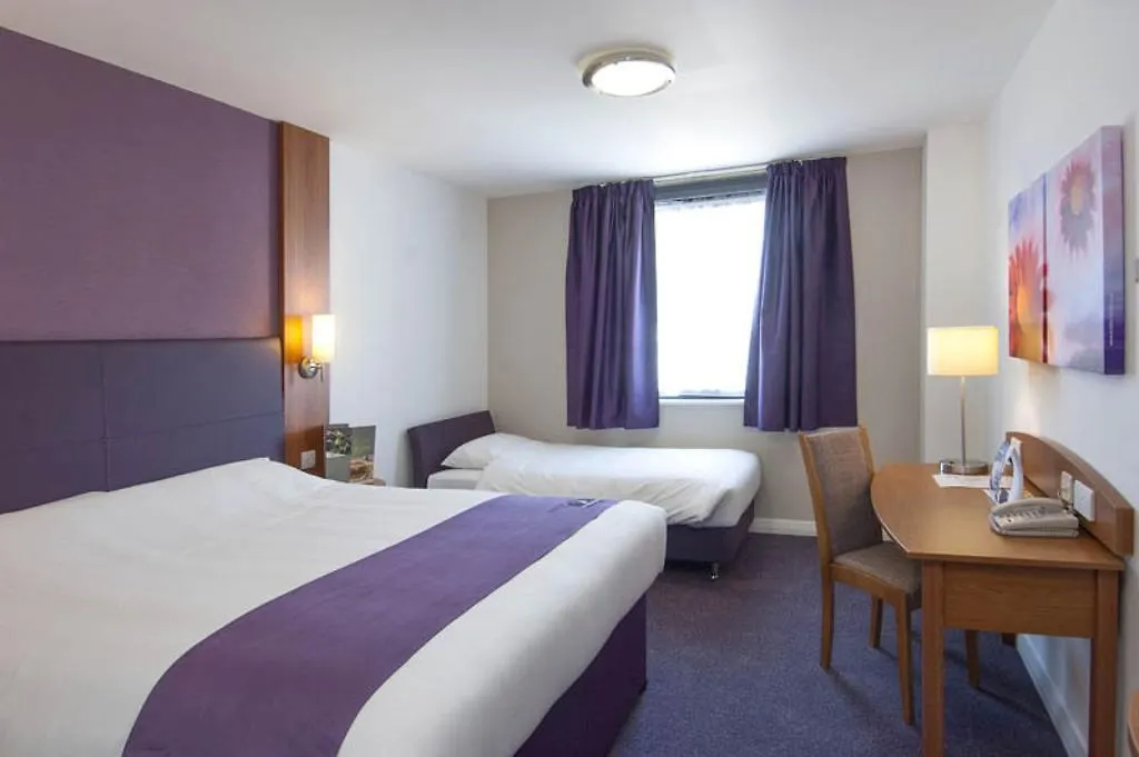 Premier Inn Newcastle - Holystone Hotel
