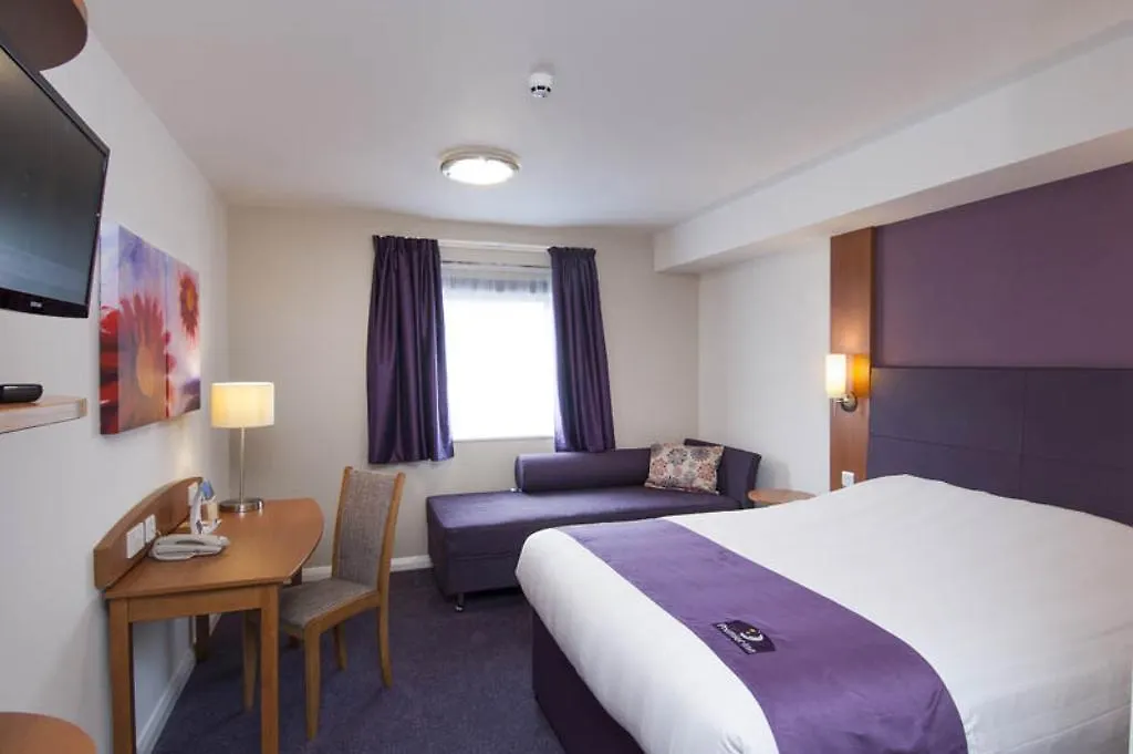 Premier Inn Newcastle - Holystone